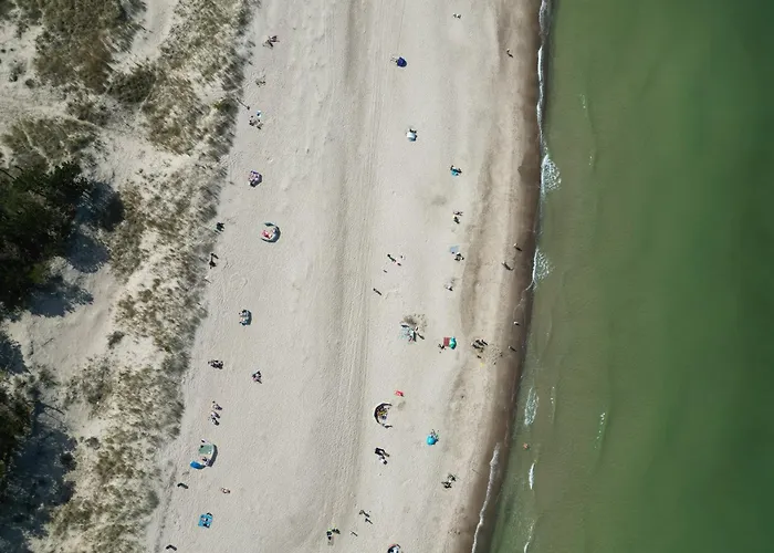 Dom Przy Plazy W Dabkach Bed & Breakfast